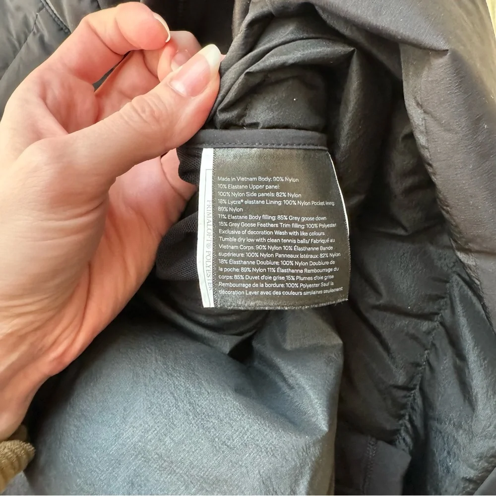 lululemon down for it all black vest size 8 - Picture 7 of 12